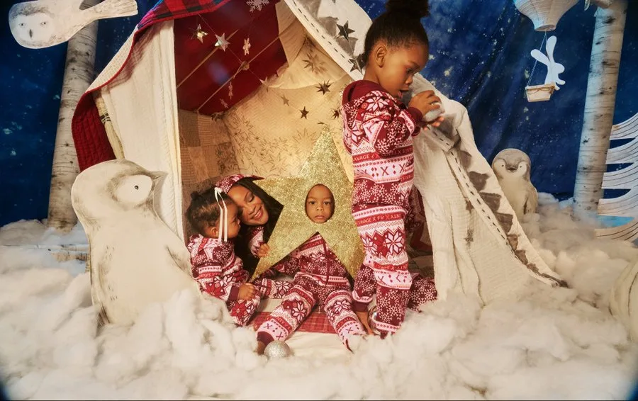 Ảnh ChatGPT 21_37_41 19 thg 10, 2026 Rihanna Christmas Family Matching Pajamas – Red Nordic Fair Isle Holiday Sleepwear – image 2 of 2